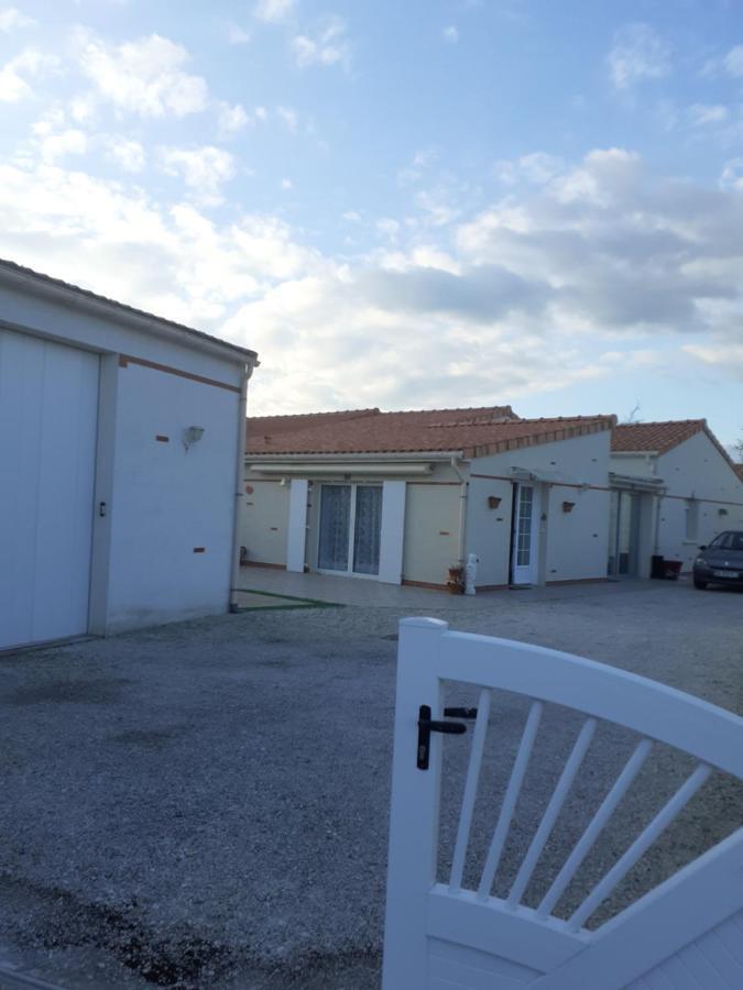 Le Petit Plessis Cure Villa Lire Luaran gambar